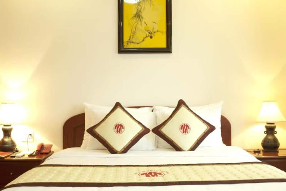 Suite | Minibar, in-room safe, desk, soundproofing