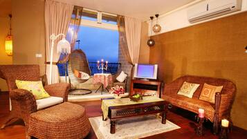 經典雙人房 | 書桌、免費無線上網