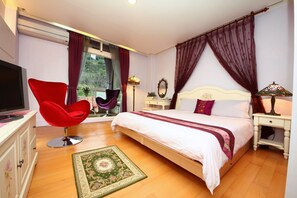 標準雙人房 | 客廳 | LCD 電視