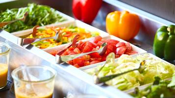 Free daily buffet breakfast