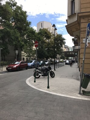 Entrée de l’hébergement