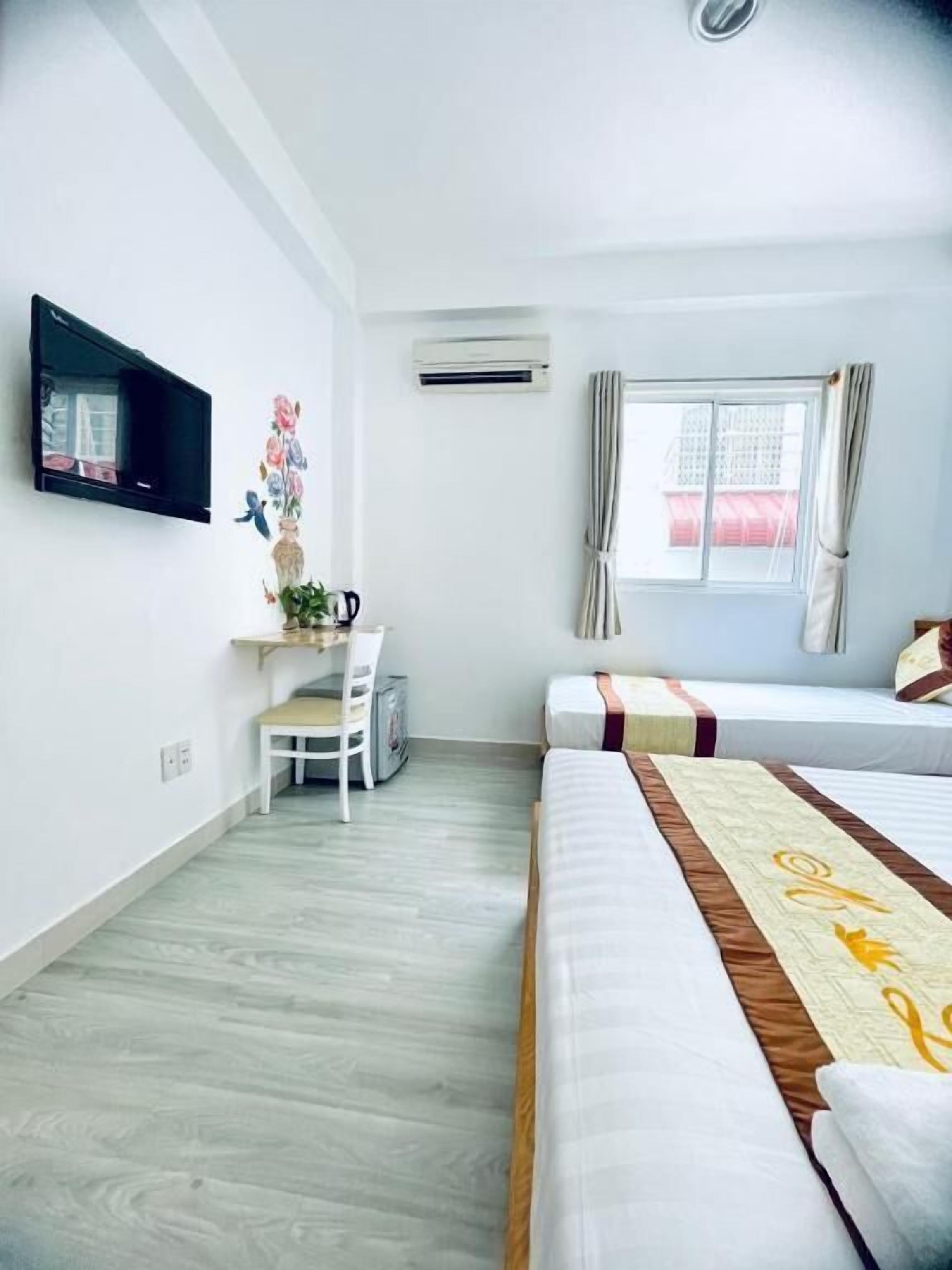 Minibar, két bảo mật tại phòng, bàn, phòng cách âm 