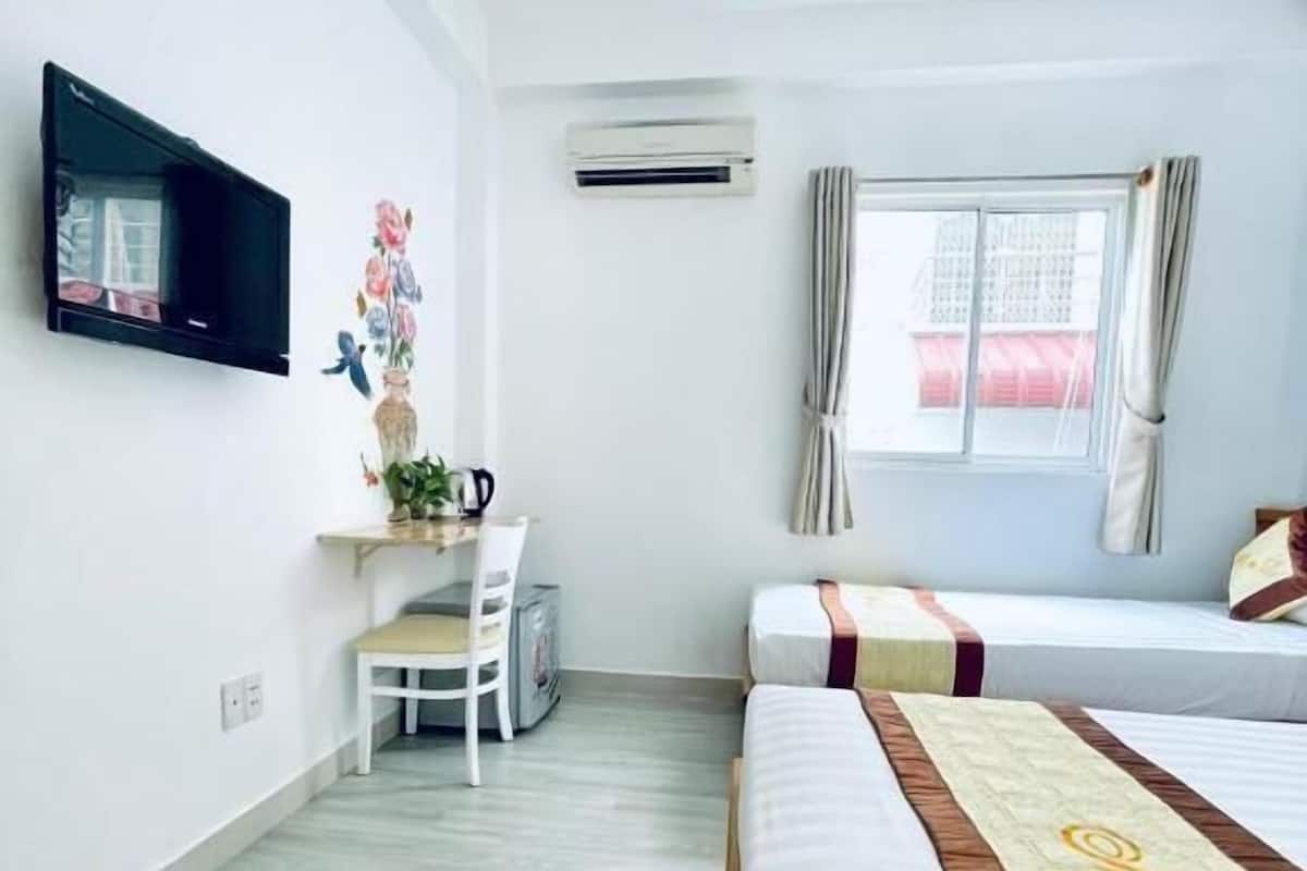 Minibar, in-room safe, desk, soundproofing