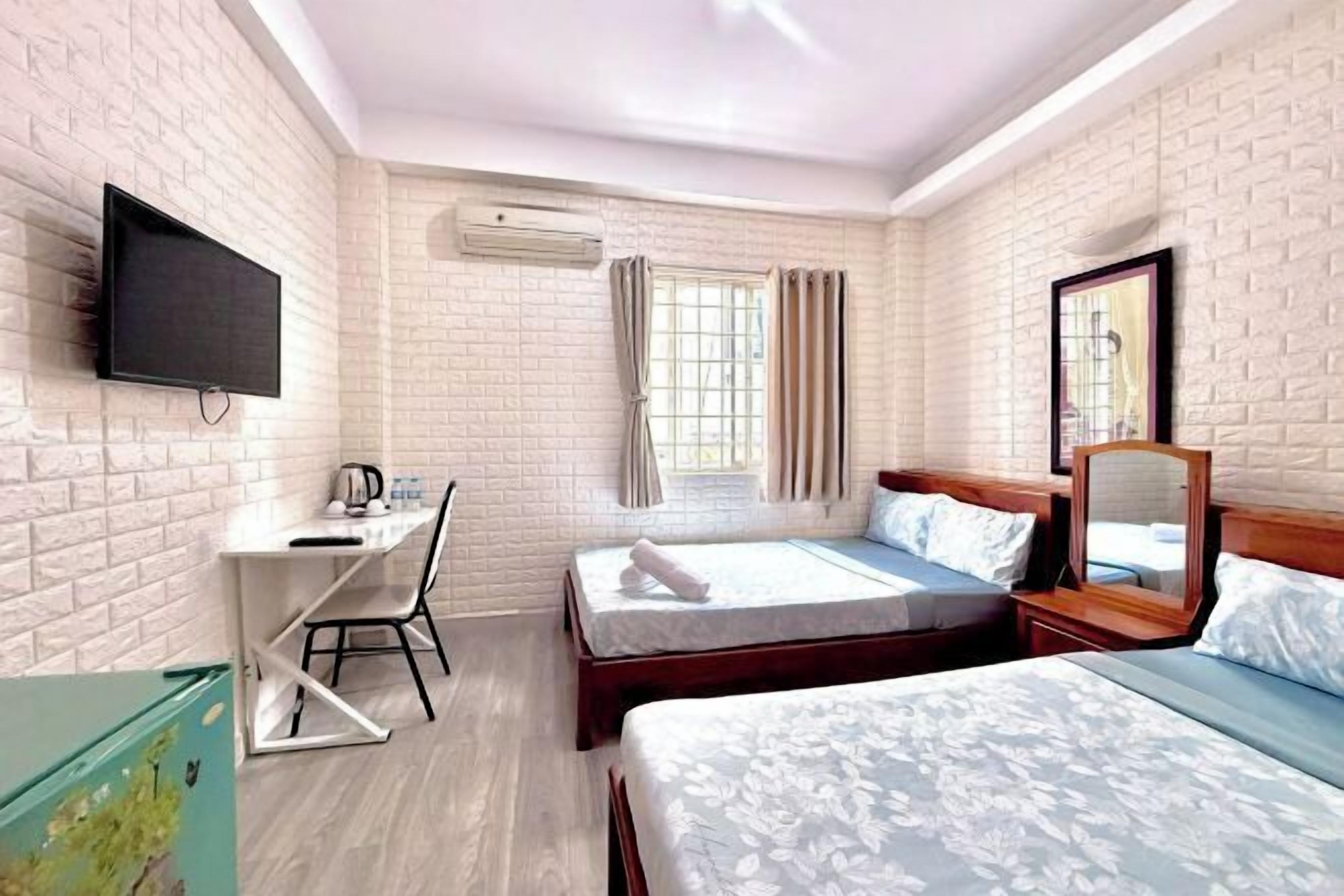 Minibar, két bảo mật tại phòng, bàn, phòng cách âm 