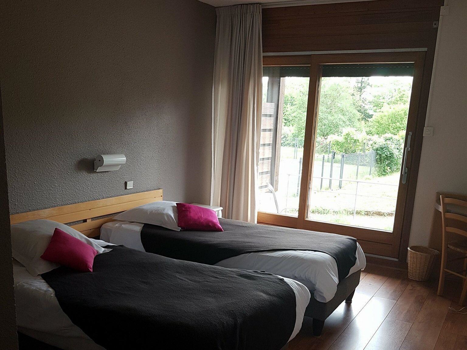 Standard-Dreibettzimmer, mit Bad