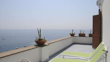 Chambre Supérieure Double ou avec lits jumeaux, vue mer | Vue de la chambre