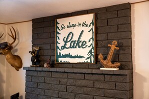 Interior - Smoke Tree | Newly Updated Cozy Cabin Retreat (Shaver Lake)