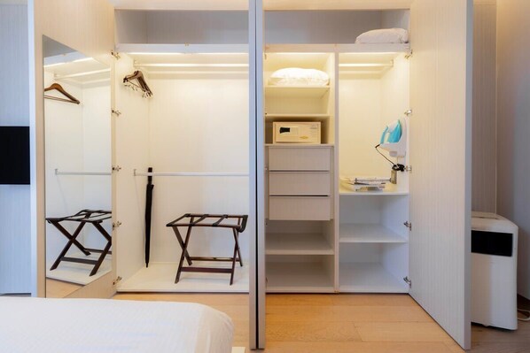 1 bedroom, travel crib, free WiFi, bed sheets