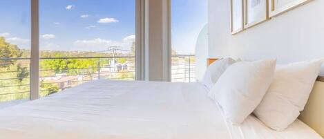 1 chambre, lit parapluie, Wi-Fi gratuit, draps fournis