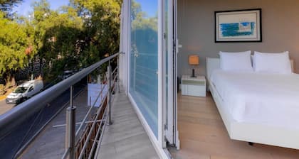 Capitalia | Calm views in Suite Near Frida Museum