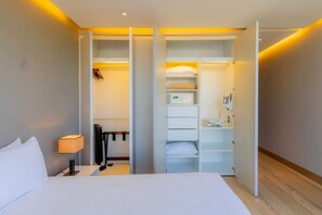 1 bedroom, desk, travel cot, Internet - Capitalia | Elegance in the Heart of San Angel (Ciudad de México)