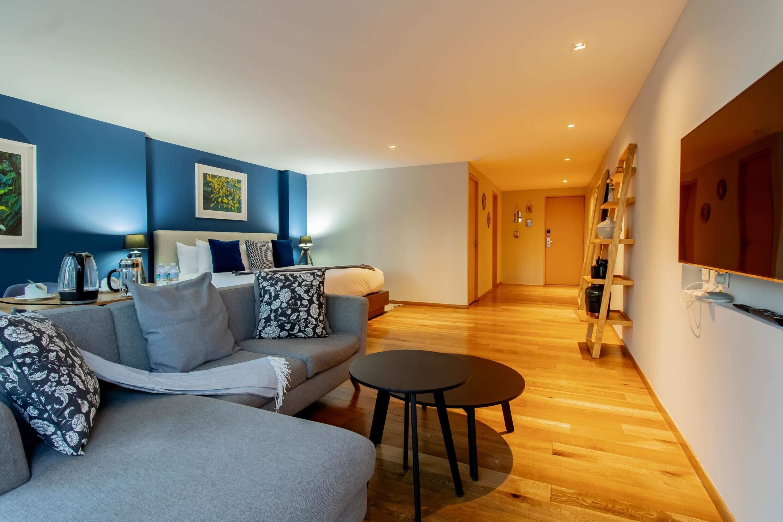 TV, books, stereo, offices