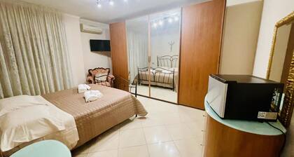 Beautiful luxurious house complete with every comfort, in the central area