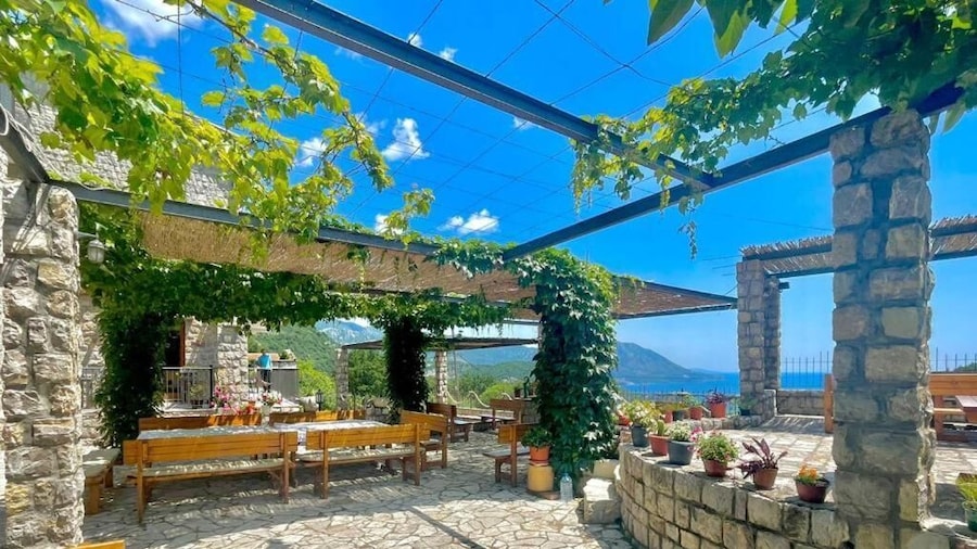 Family Retreat Bozovic