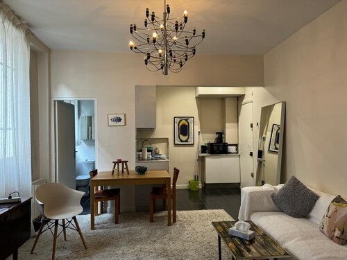 Paris 11: Appartement Entre République et Bastille