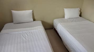 Standard Twin Room | Bed sheets