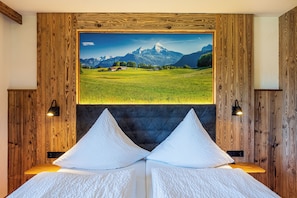 2 bedrooms, bed sheets