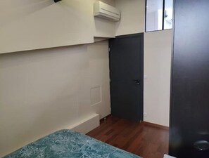 4 bedrooms, travel crib, free WiFi, bed sheets - Loft Paris Centre Face au Parc des Buttes Chaumont (Paris)