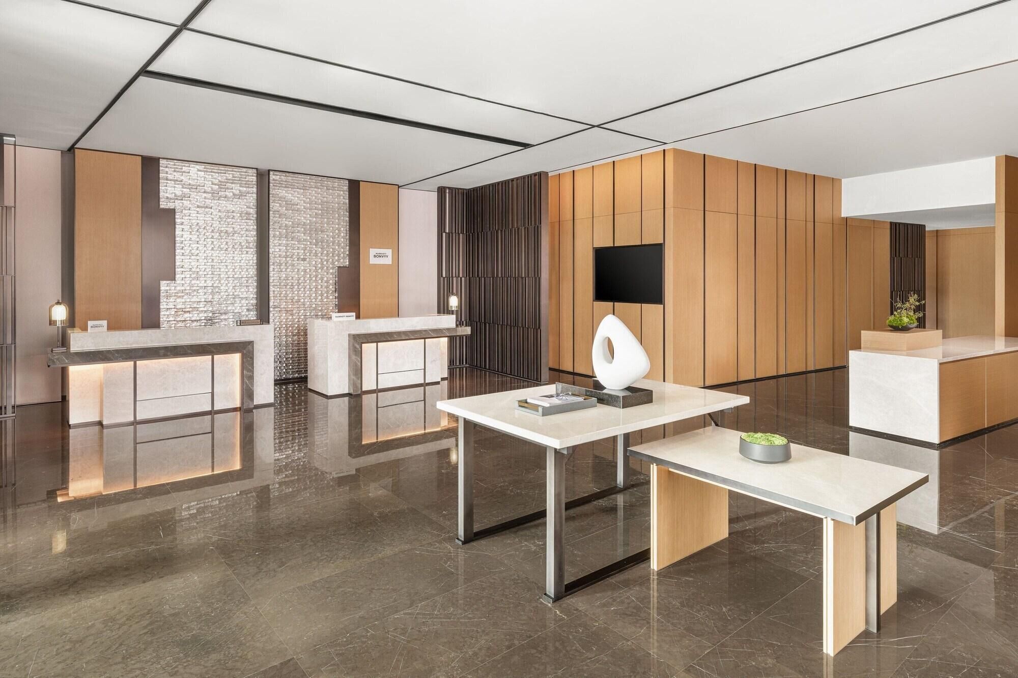 الإطلالة من المنشأة