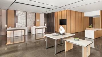 الإطلالة من المنشأة