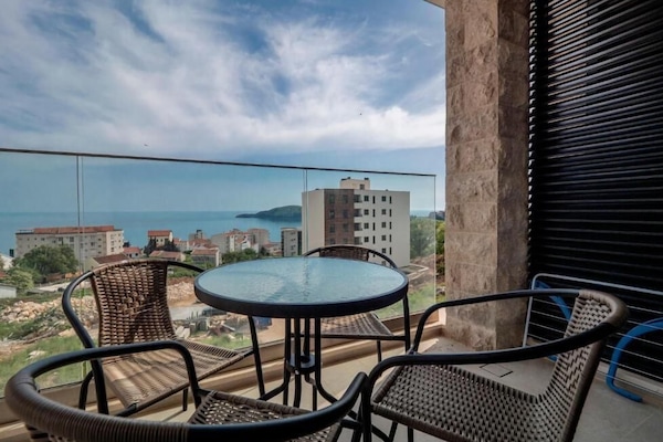 Departamento exclusivo | Vista a la playa o el mar