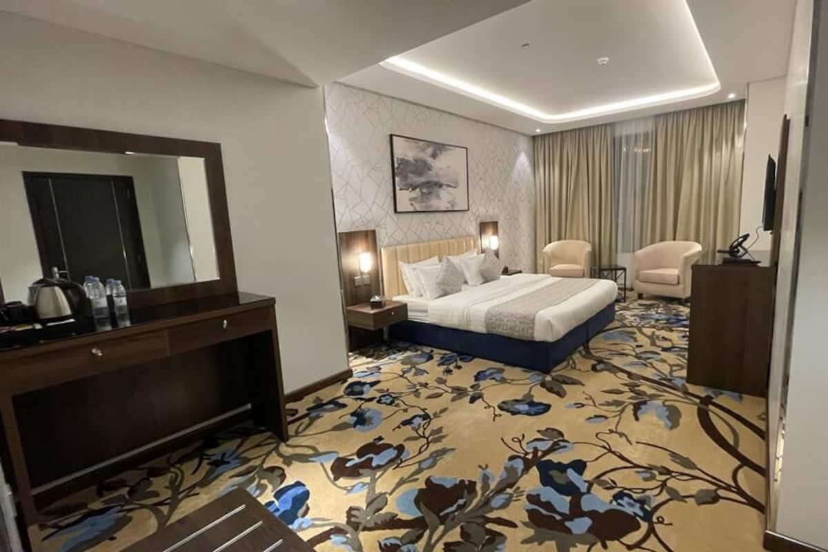 Deluxe Double Room | Minibar, in-room safe, free WiFi