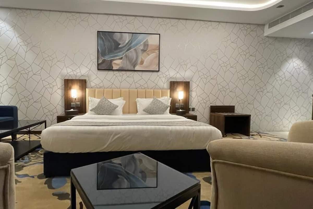 Royal Suite | Minibar, in-room safe, free WiFi