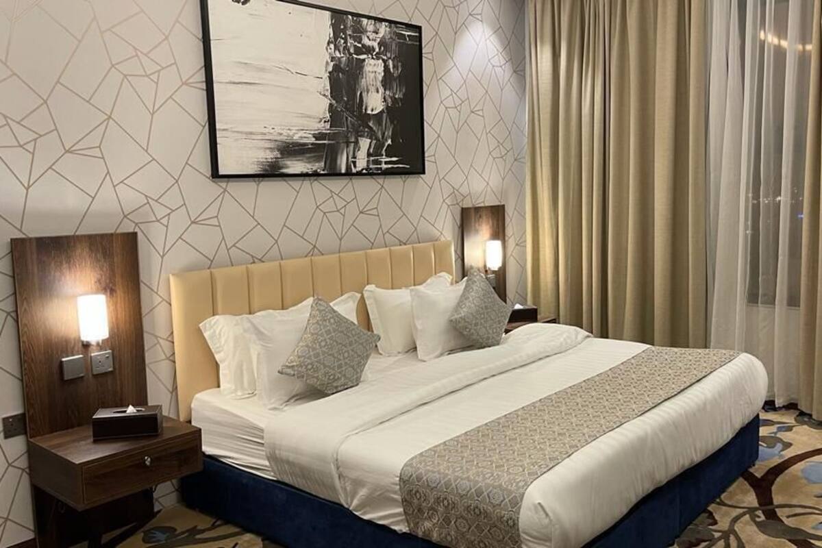 Deluxe Room | Minibar, in-room safe, free WiFi