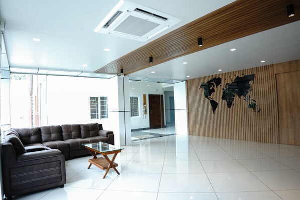 Reception - FOCUZ HABITAT (Ernad)