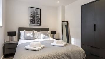 2 chambres, fer et planche Ă repasser, Wi-Fi, draps fournis