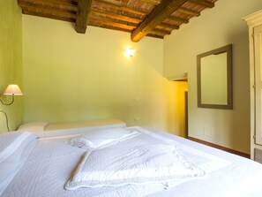 1 bedroom, travel crib, free WiFi, bed sheets