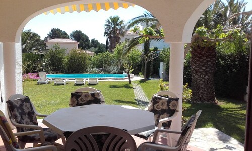 Villa Anatma Avec Piscine Privee, 8 Personnes, Climatisation, Wifi, 350m Plage