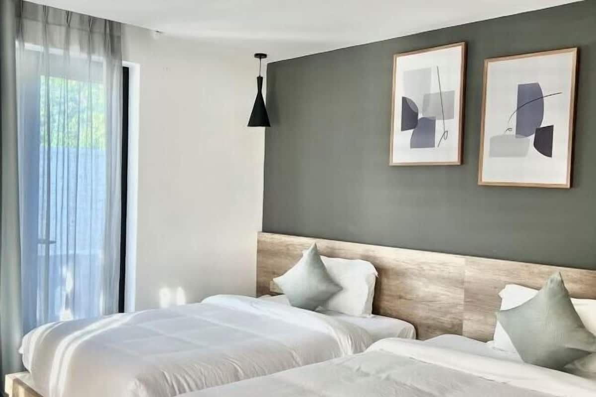 1 bedroom, desk, free WiFi, wheelchair access