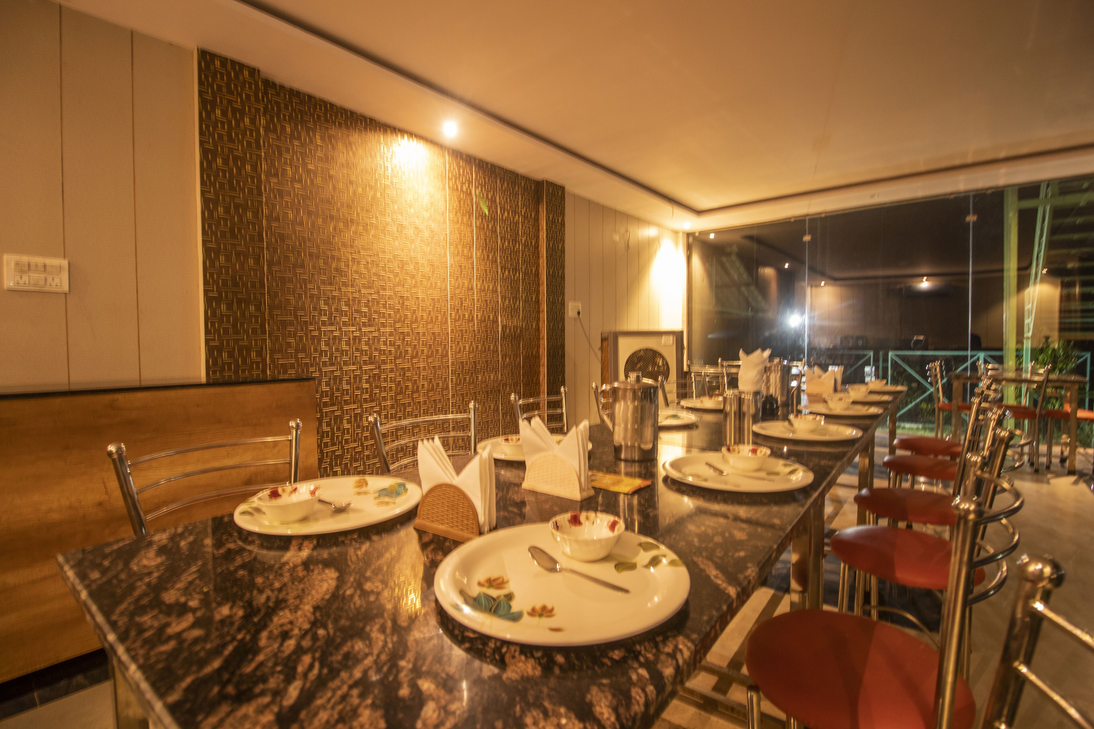 Daily buffet breakfast (INR 300 per person)