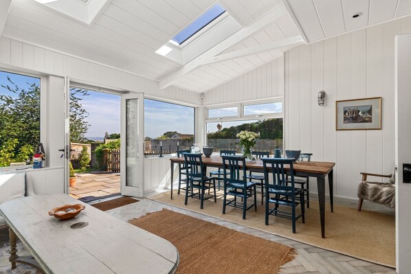 Dining - Little Haven -  Luxury Cottages (Swansea)