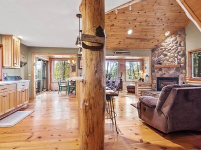 Secluded Lakefront Cabin|Private Dock