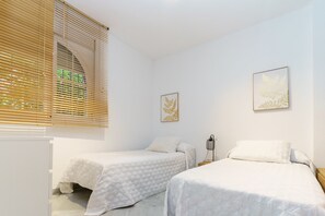 2 chambres, fer et planche Ă repasser, Wi-Fi gratuit, draps fournis