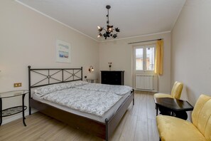 2 bedrooms, iron/ironing board - Flat Fico (Tignale)