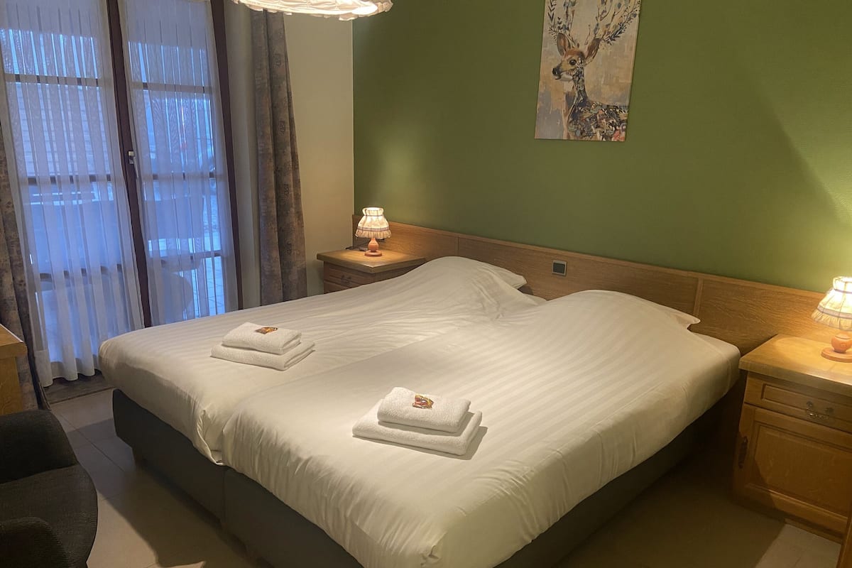 Standard Double Room, Courtyard View | Desk, laptop workspace, iron/ironing board (on request), WiFi (free)