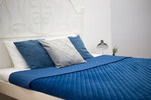 2 bedrooms, iron/ironing board, WiFi, bed sheets - Best Location & Price - Historic Square Residency (Hlavní mesto Praha)