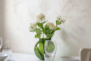 Unclassified image, 3 of 19, button