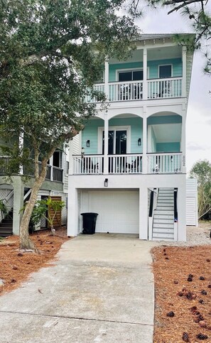Exterior - 862 Bonito - New to VRBO! Resort Access Included! (Fripp Island)