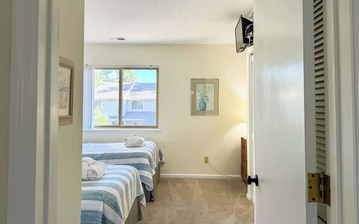 2 habitaciones, tabla de planchar con plancha y wifi gratis 
