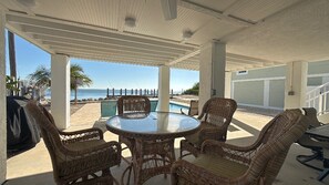Outdoor dining - Hooked on the Blue 3 Bedroom 2 Bath Marathon Ocean front Home w/ Private Pool & 50` Dock (Marathon)