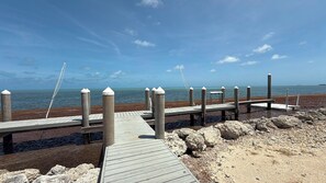 Playa en los alrededores y toallas de playa 