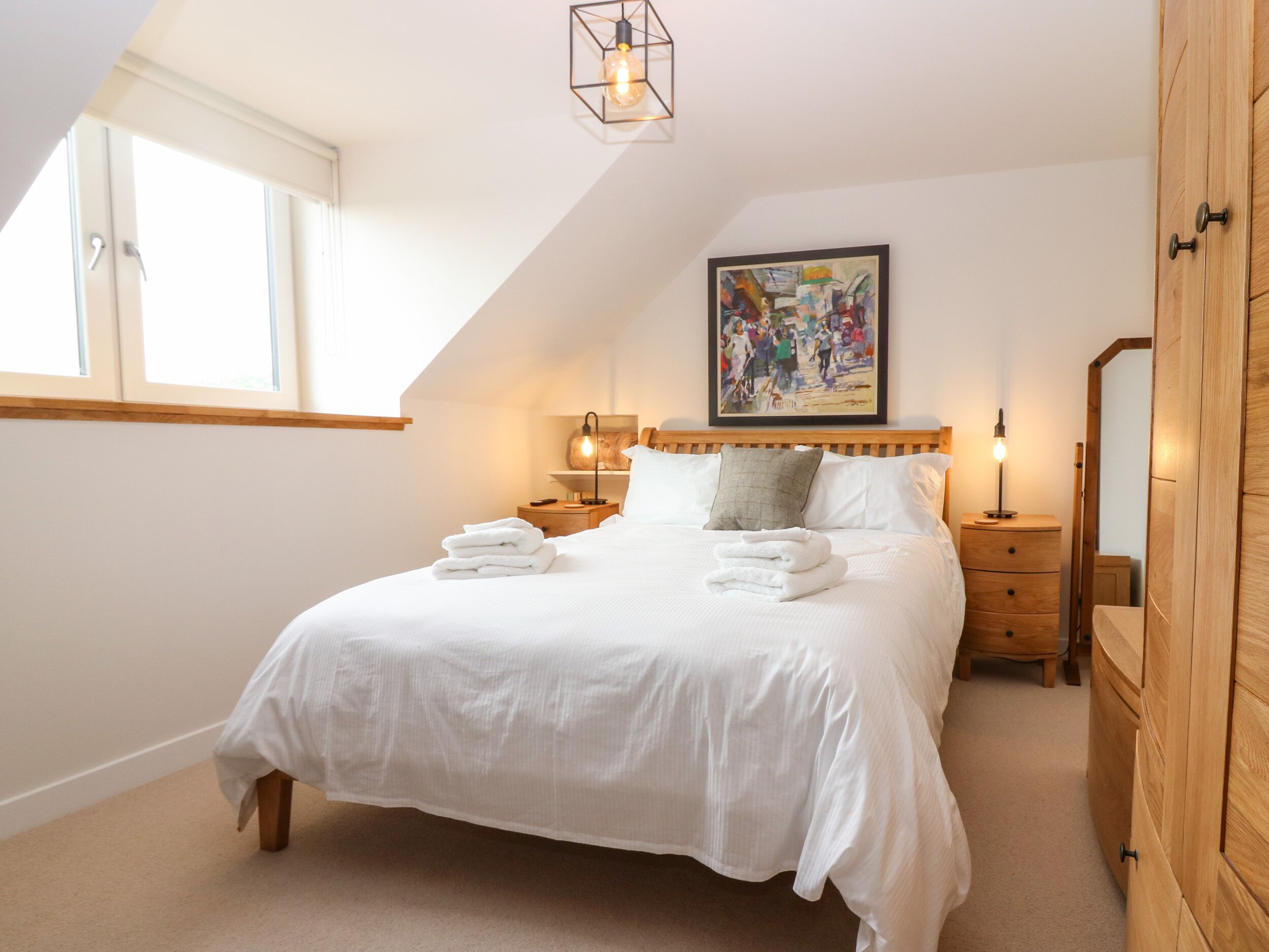 2 bedrooms, individually decorated, individually furnished, free WiFi