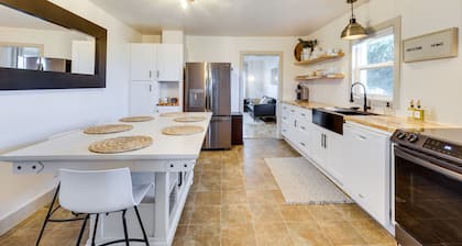 Klamath Falls Home on 189 Acres: Fire Pit & Grill!