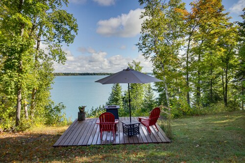 Lakefront Paradise With Private Boat Dock & Patio