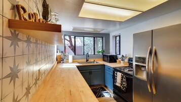 House (1 Bedroom) | Interior