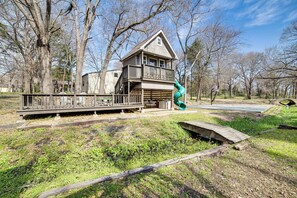 House (5 Bedrooms) | Interior